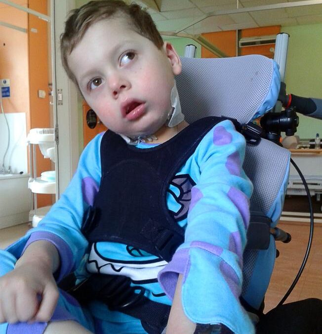 CAN YOU HELP ALEX TO MAINTAIN HIS INDEPENDENCE?