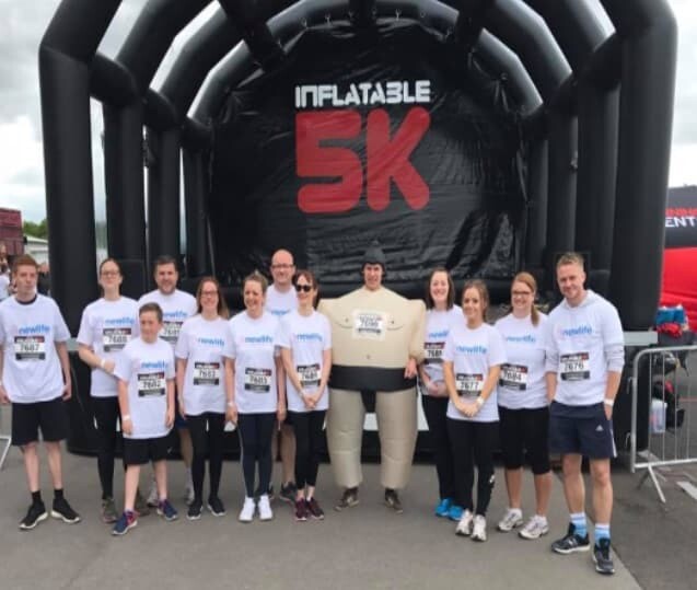 DURAPIPE UK TAKE ON INFLATABLE 5K RUN FOR NEWLIFE