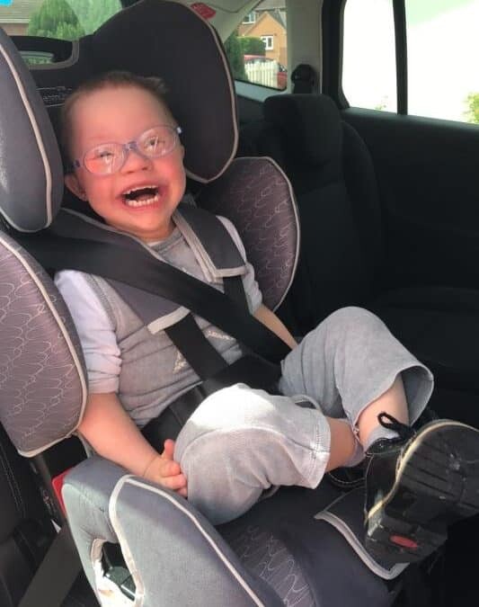A SPECIALIST CAR SEAT IS HELPING TOBY GET OUT AND ABOUT – THANKS TO FABULOUS FUNDRAISERS!